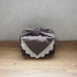 リネンとレースのふろしき 50cm